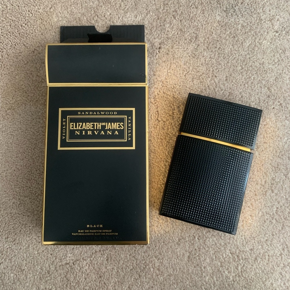 Elizabeth and James Nirvana Black Fragrance
